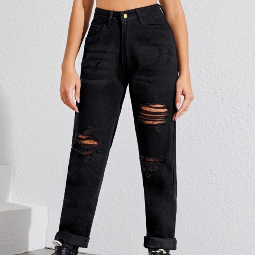 Black mom jeans ⭐️🖤